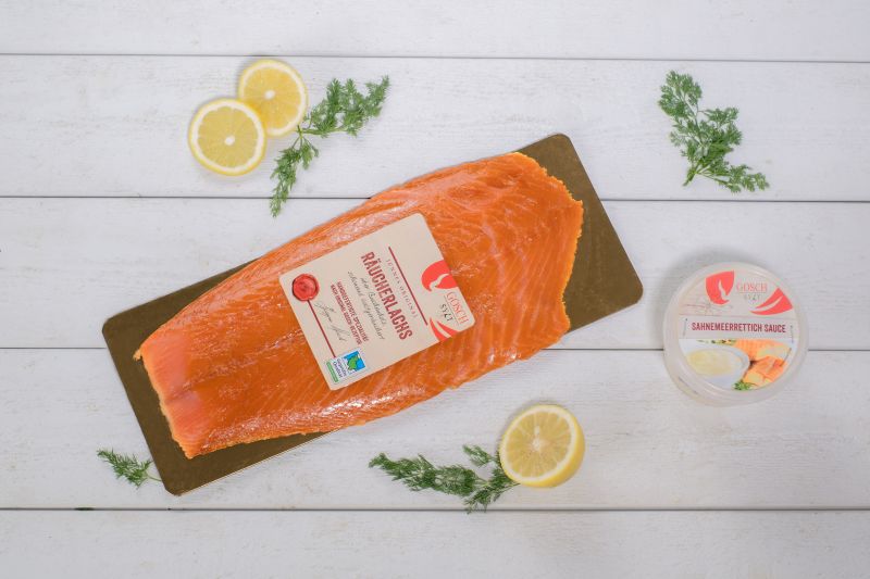 Räucherlachs mit Meerrettich-Sahnesauce