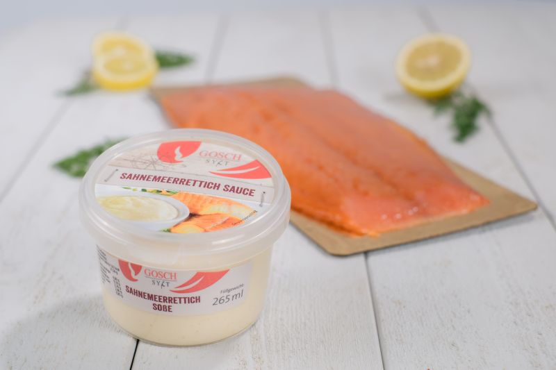 Räucherlachs mit Meerrettich-Sahnesauce 4